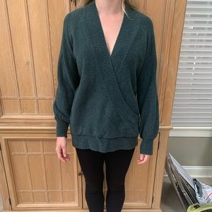 Green loft sweater size M